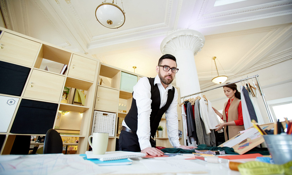 2 MILLION NET PROFIT, 23 YEARS OLD INTERIOR AND EXHIBITION BUSINESS FOR LEASE 1