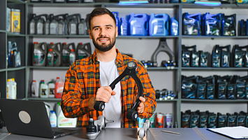 Motor Accessory Shops for sale in Dubai Science Park 215775