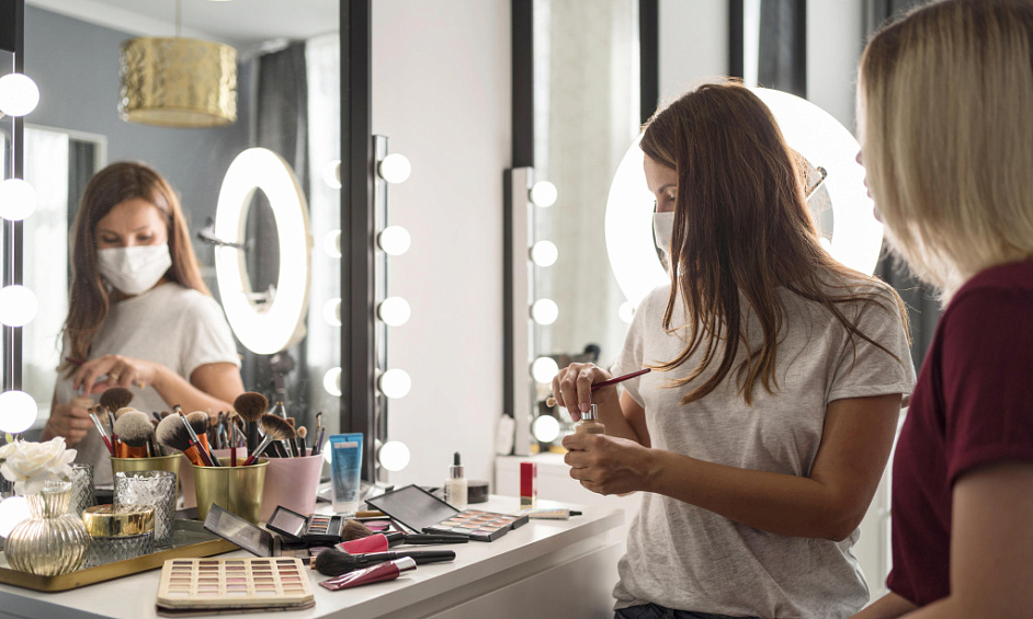 Beauty Salon In Central Business District For Sale 1 Beauty Salon In Central Business District For Sale 1