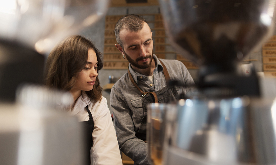 Coffee Shop Business For Sale in Dubai Marina, Fully Equipped (Key Money) Single Owner - No Sponsor 1
