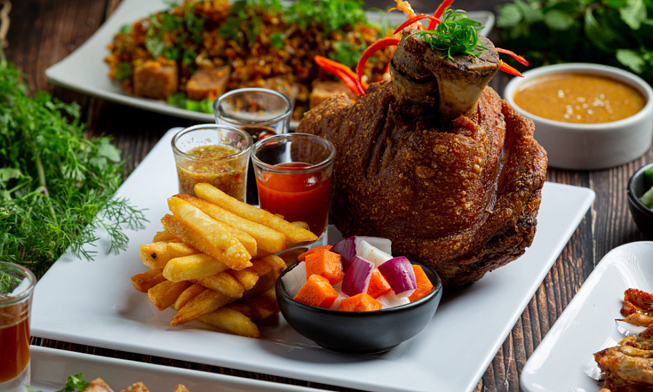 RUNNING RESTAURANT FOR SALE 1