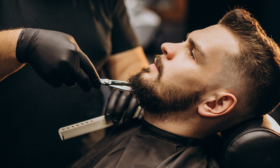 Profitable Running Gents Salon for Sale in Sharjah Butina | Opposite Nesto | AED 100,000 1
