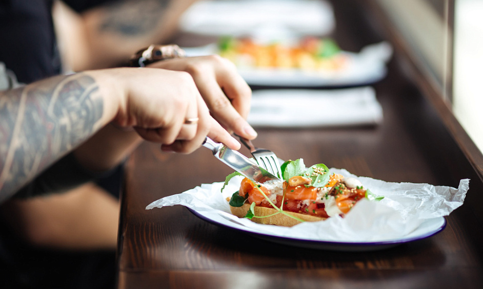 Restaurant In Al Mankhool, Dubai For Sale 1 Restaurant In Al Mankhool, Dubai For Sale 1
