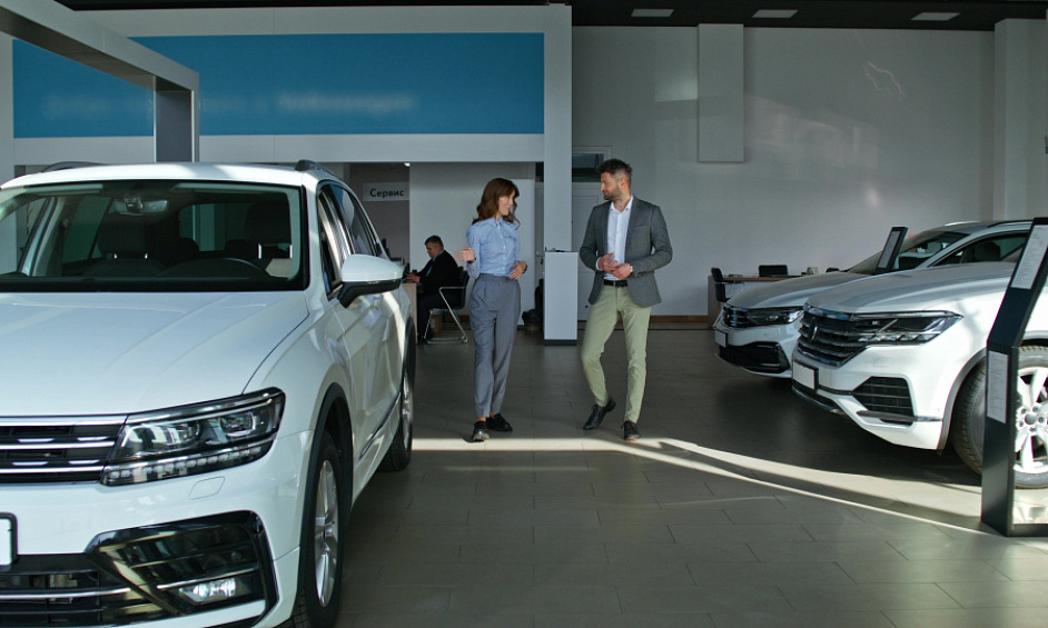 Car Showroom with garage for sale in Al Quoz 1 1