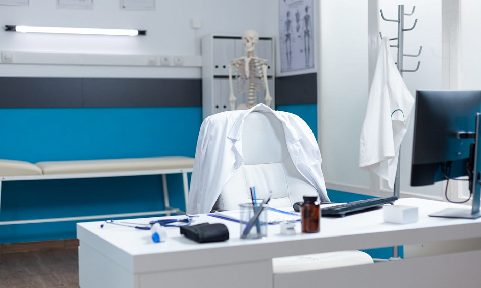 Freehold Property Medical Center For Sale In JLT 1