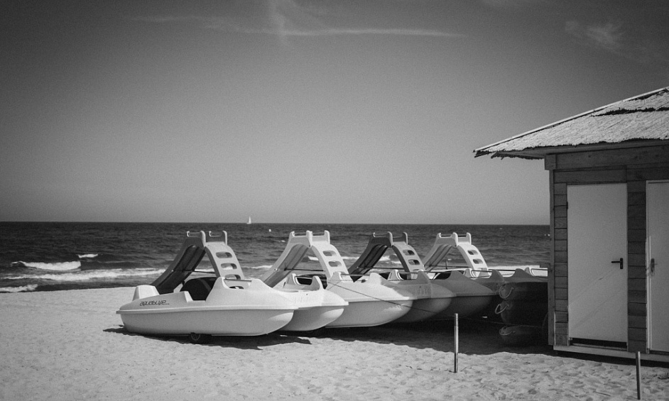 Retro Style Boat Rental Business In Dubai For Sale 1
