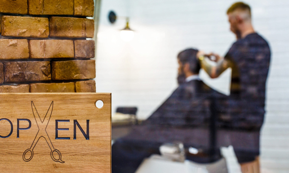 Established Gents Salon With AED 15K+ Monthly Profit For Sale 1